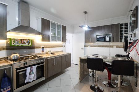 Casa à venda com 240m², 3 quartos e 4 vagasCozinha