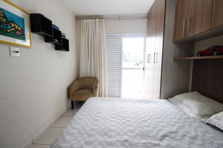 Casa à venda com 240m², 3 quartos e 4 vagasSuíte 2