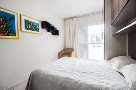 Casa à venda com 240m², 3 quartos e 4 vagasSuíte 2