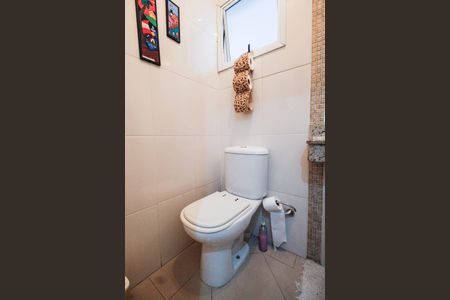 Casa à venda com 240m², 3 quartos e 4 vagasLavabo