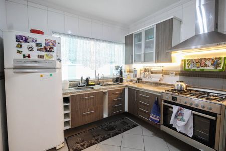 Casa à venda com 240m², 3 quartos e 4 vagasCozinha