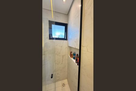 Apartamento à venda com 74m², 3 quartos e 2 vagas Apartamento à venda com 74m², 3 quartos e 2 vagasBanheiro da Suíte