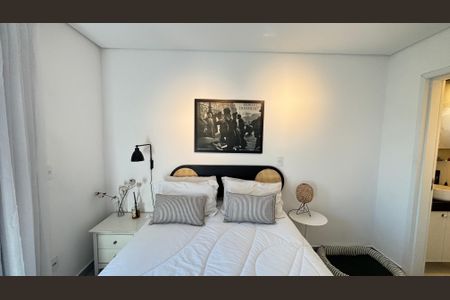 Apartamento à venda com 74m², 3 quartos e 2 vagas Apartamento à venda com 74m², 3 quartos e 2 vagasSuíte