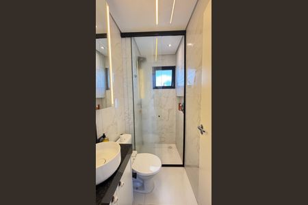 Apartamento à venda com 74m², 3 quartos e 2 vagas Apartamento à venda com 74m², 3 quartos e 2 vagasBanheiro da Suíte