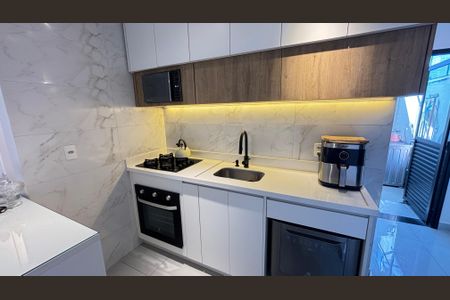 Apartamento à venda com 74m², 3 quartos e 2 vagas Apartamento à venda com 74m², 3 quartos e 2 vagasCozinha