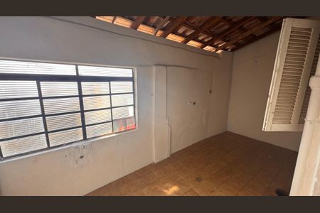 Casa à venda com 171m², 3 quartos e 1 vagaÁrea de Serviço