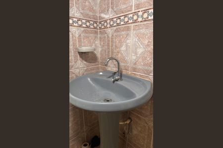 Casa à venda com 171m², 3 quartos e 1 vagaBanheiro