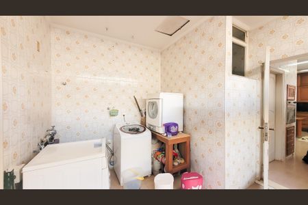 Casa à venda com 460m², 4 quartos e 5 vagasLavanderia