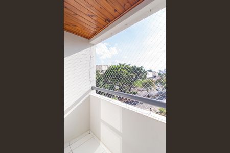Sacada de apartamento para alugar com 3 quartos, 64m² em Vila Yara, Osasco