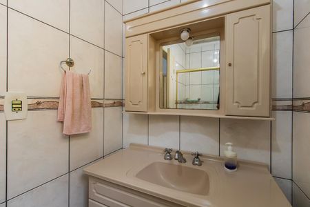 Casa à venda com 178m², 3 quartos e 2 vagas Casa à venda com 178m², 3 quartos e 2 vagasBanheiro