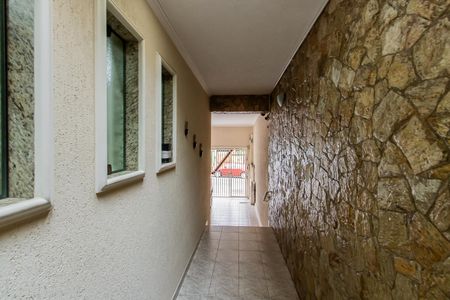 Casa à venda com 178m², 3 quartos e 2 vagas Casa à venda com 178m², 3 quartos e 2 vagasCorredor