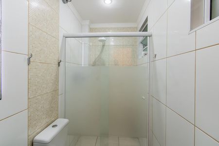 Casa à venda com 178m², 3 quartos e 2 vagas Casa à venda com 178m², 3 quartos e 2 vagasBanheiro de Serviço