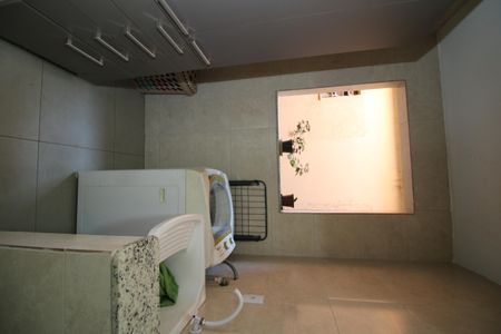 Casa à venda com 102m², 1 quarto e 1 vagaÁrea de Serviço