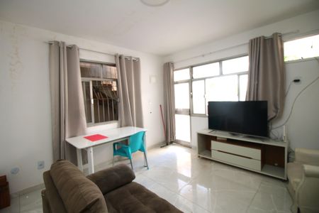 Casa à venda com 102m², 1 quarto e 1 vagaSala