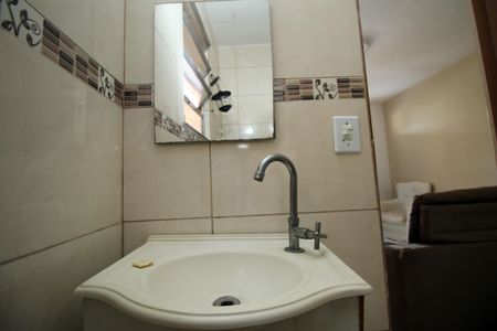 Casa à venda com 102m², 1 quarto e 1 vagaBanheiro