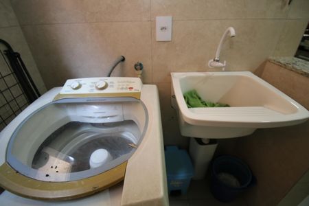 Casa à venda com 102m², 1 quarto e 1 vagaÁrea de Serviço