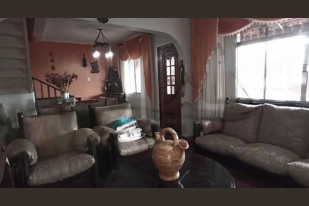 Casa à venda com 3 quartos, 240m² em Vila Marina, São Paulo