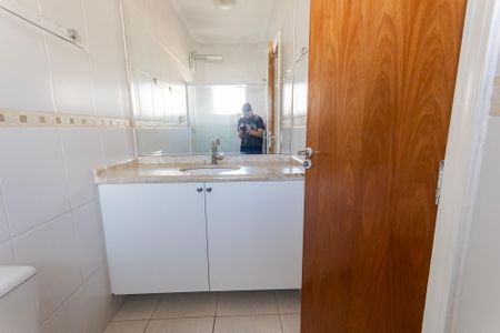 Apartamento à venda com 65m², 2 quartos e 2 vagasBanheiro da Suíte