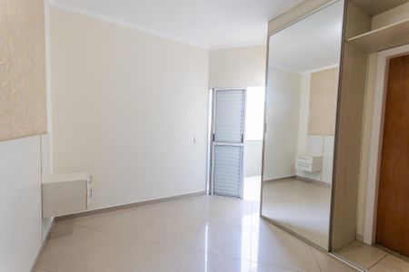 Apartamento à venda com 65m², 2 quartos e 2 vagasSuíte