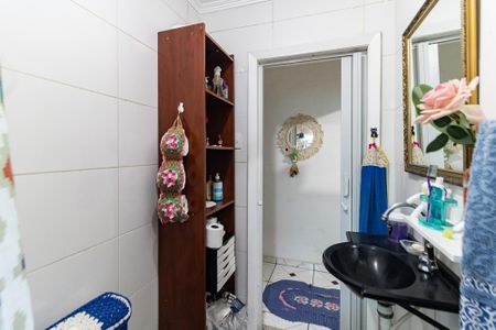 Casa à venda com 300m², 4 quartos e 6 vagasBanheiro da Casa 2