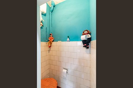 Casa à venda com 300m², 4 quartos e 6 vagasBanheiro de Serviço da Casa 2