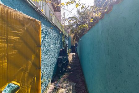 Casa à venda com 300m², 4 quartos e 6 vagasEntrada da Casa 2