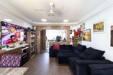 Casa à venda com 300m², 4 quartos e 6 vagasSala da Casa 1