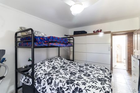 Casa à venda com 300m², 4 quartos e 6 vagasQuarto 1 da Casa 1