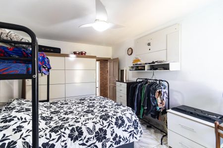 Casa à venda com 300m², 4 quartos e 6 vagasQuarto 1 da Casa 1