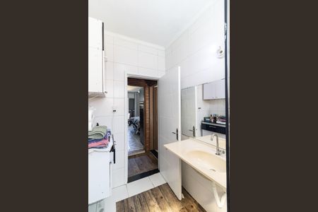 Casa à venda com 300m², 4 quartos e 6 vagasBanheiro da Casa 1