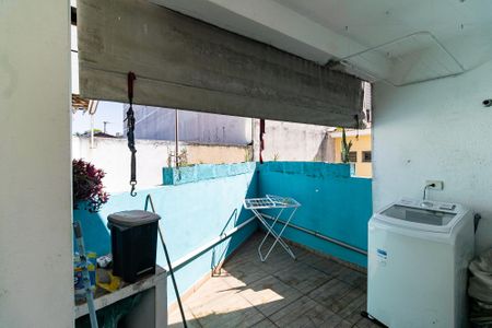 Casa à venda com 300m², 4 quartos e 6 vagasLavanderia da Casa 1