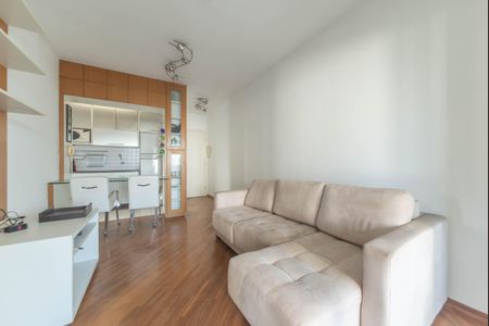 Apartamento à venda com 50m², 2 quartos e 1 vaga Apartamento à venda com 50m², 2 quartos e 1 vagaSala