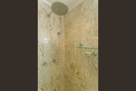 Apartamento à venda com 226m², 3 quartos e 4 vagasBanheiro da Suíte 3