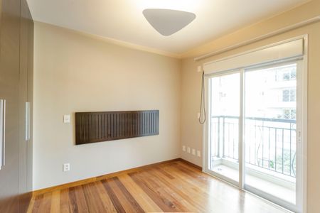 Apartamento à venda com 226m², 3 quartos e 4 vagasSuíte 2