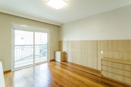 Apartamento à venda com 226m², 3 quartos e 4 vagasSuíte 3