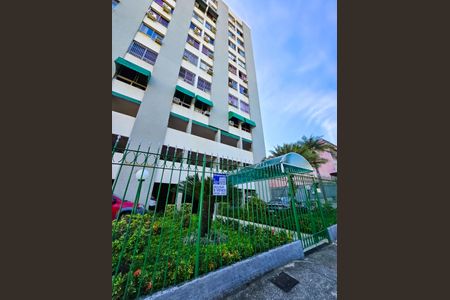 Apartamento à venda com 88m², 2 quartos e 1 vagaFachada e placa