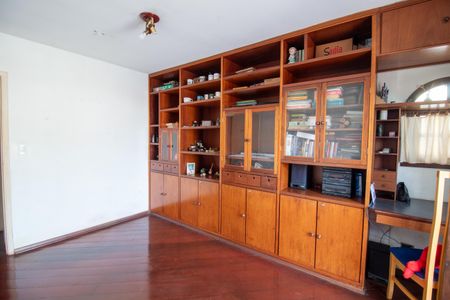 Casa de condomínio à venda com 160m², 3 quartos e 2 vagas Casa de condomínio à venda com 160m², 3 quartos e 2 vagasQuarto 1