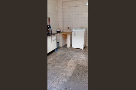 Casa de condomínio à venda com 160m², 3 quartos e 2 vagas Casa de condomínio à venda com 160m², 3 quartos e 2 vagasÁrea de Serviço