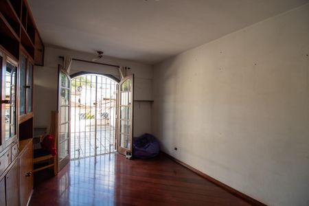 Casa de condomínio à venda com 160m², 3 quartos e 2 vagas Casa de condomínio à venda com 160m², 3 quartos e 2 vagasQuarto 1