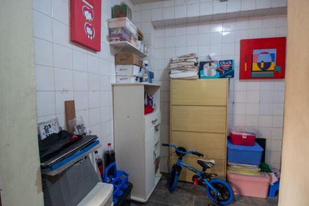 Casa de condomínio à venda com 160m², 3 quartos e 2 vagas Casa de condomínio à venda com 160m², 3 quartos e 2 vagasQuarto de Serviço