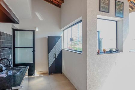 Apartamento para alugar com 80m², 2 quartos e 2 vagasVaranda e área de serviço