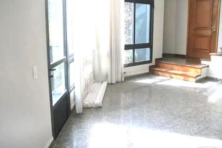 Apartamento à venda com 215m², 3 quartos e 4 vagasFoto 02