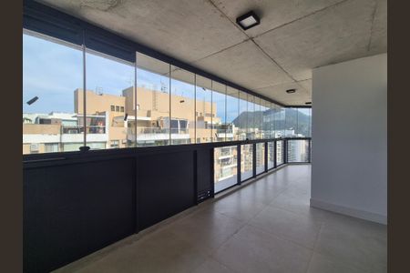 Apartamento para alugar com 89m², 2 quartos e 1 vagaSacada