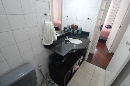 Apartamento à venda com 100m², 3 quartos e 2 vagasBanheiro 1