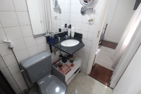 Apartamento à venda com 100m², 3 quartos e 2 vagasBanheiro 2