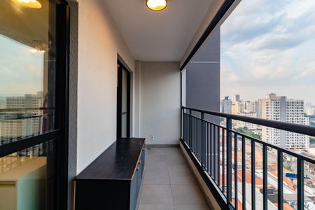 Studio para alugar com 37m², 1 quarto e sem vaga Studio para alugar com 37m², 1 quarto e sem vagaVaranda