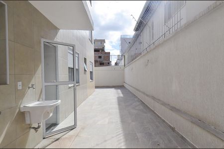 Apartamento à venda com 265m², 4 quartos e 3 vagas Apartamento à venda com 265m², 4 quartos e 3 vagasÁrea de Serviço