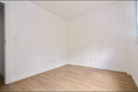 Apartamento à venda com 265m², 4 quartos e 3 vagas Apartamento à venda com 265m², 4 quartos e 3 vagasQuarto 3