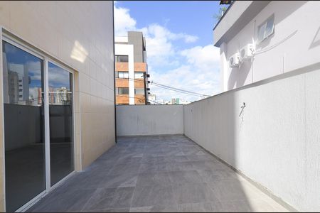 Apartamento à venda com 265m², 4 quartos e 3 vagas Apartamento à venda com 265m², 4 quartos e 3 vagasÁrea comum