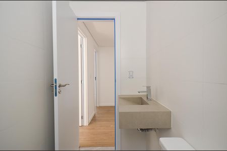 Apartamento à venda com 265m², 4 quartos e 3 vagas Apartamento à venda com 265m², 4 quartos e 3 vagasBanheiro Social